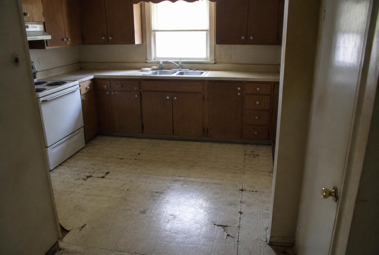 Dated Kitchen → Large-Format Porcelain — before